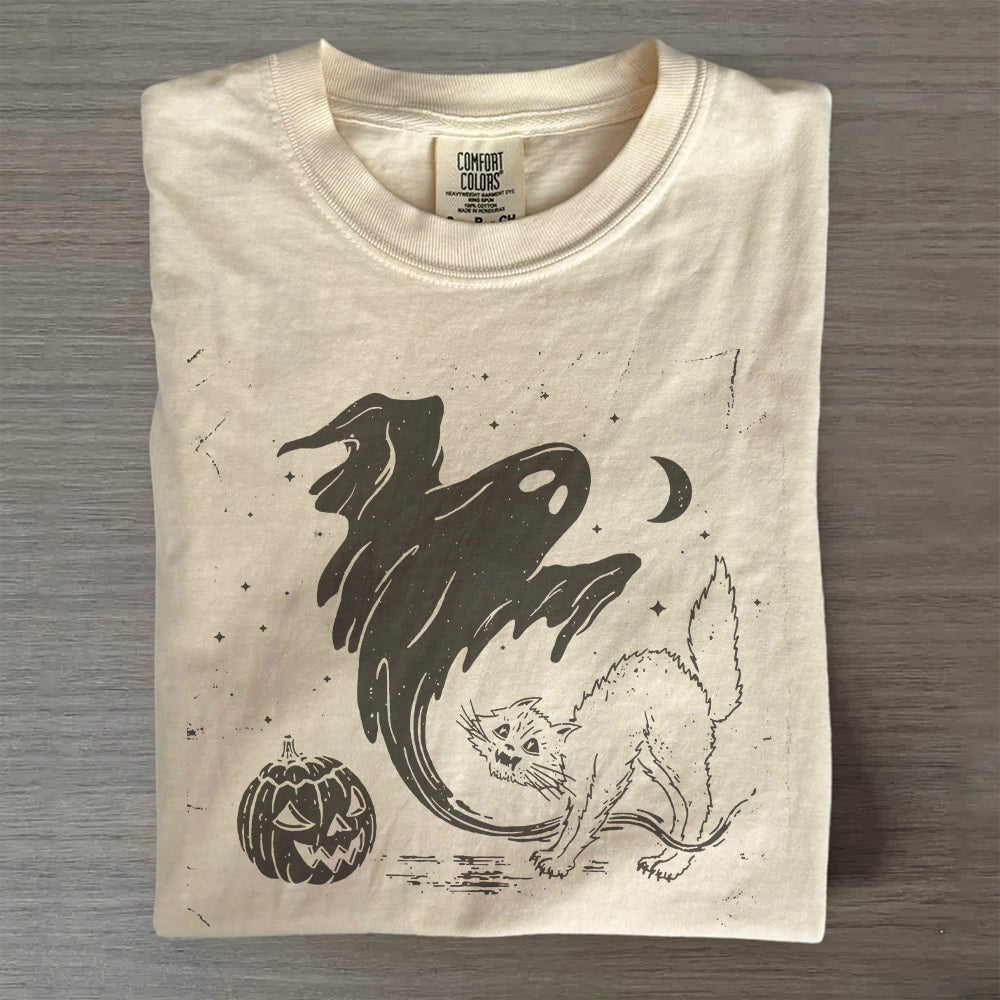 Retro Pumpkin & Bats Spooky Season Tee- Vintage Halloween T-Shirt