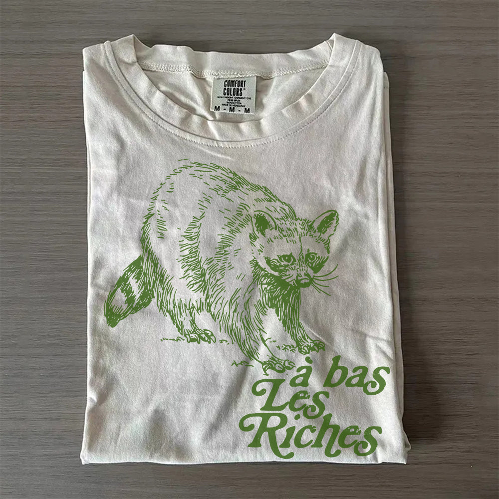 À Bas Les Riches Funny Raccoon Meme T-Shirt