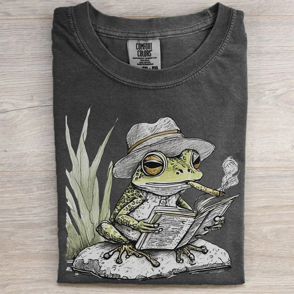Cool frog with cigar, reading T-Shirt