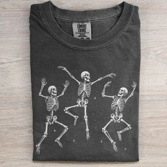 Spooky Dancing Skeleton  – Retro Halloween Graphic T-Shirt
