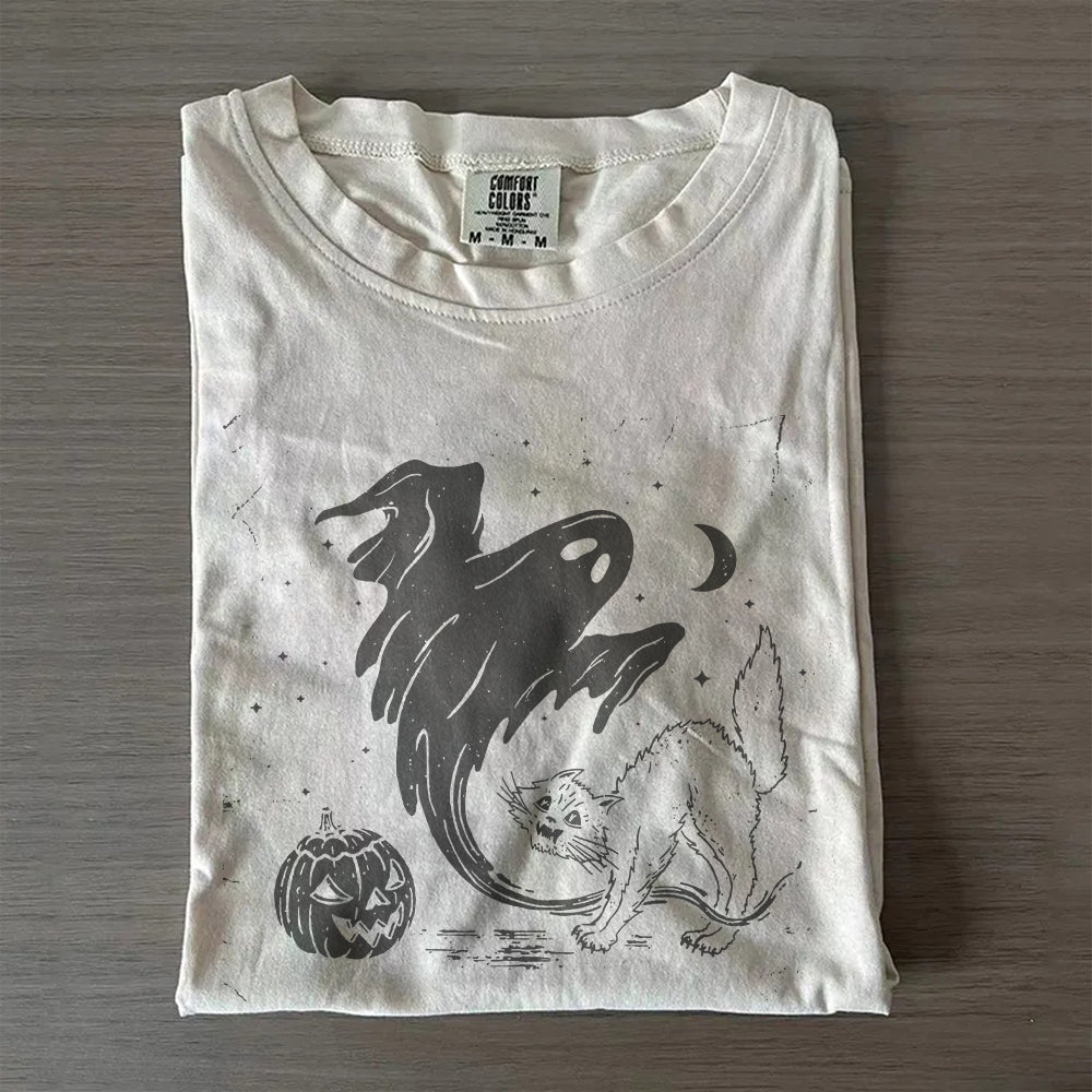 Retro Pumpkin & Bats Spooky Season Tee- Vintage Halloween T-Shirt