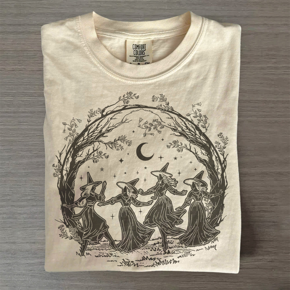 Halloween Witch – Witchy Girls Clipart T-Shirt