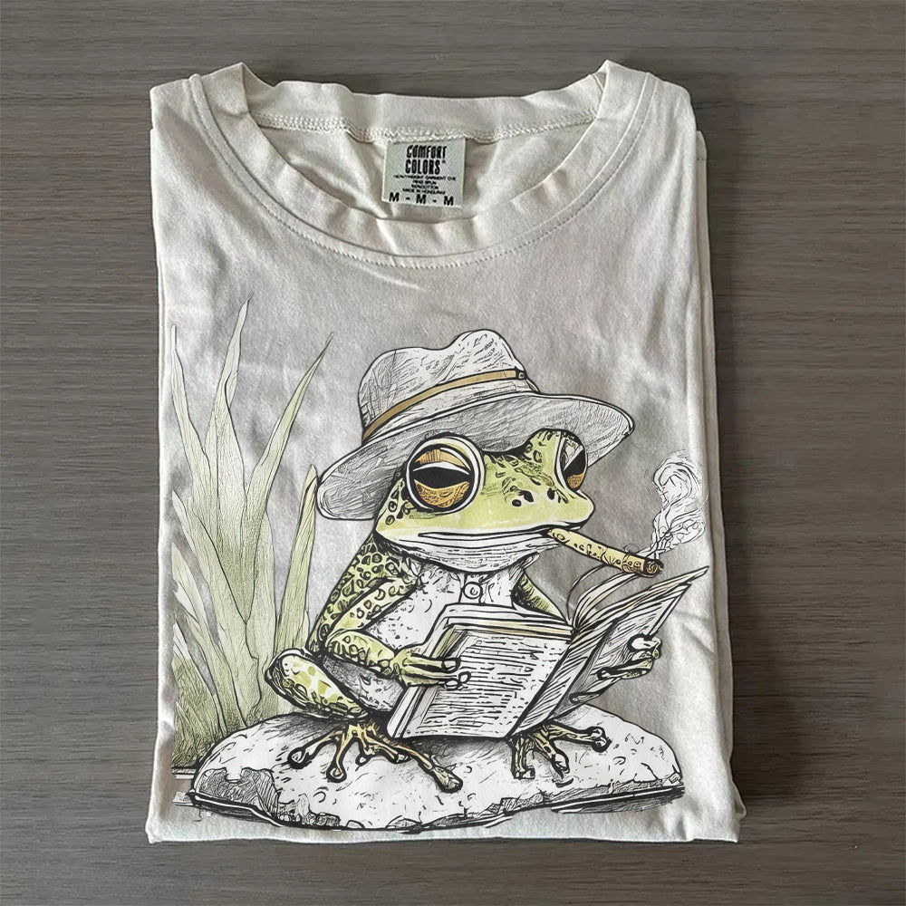 Cool frog with cigar, reading T-Shirt