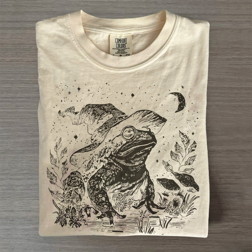 Halloween Witchy Frog Shirt – Cute Goblincore Top