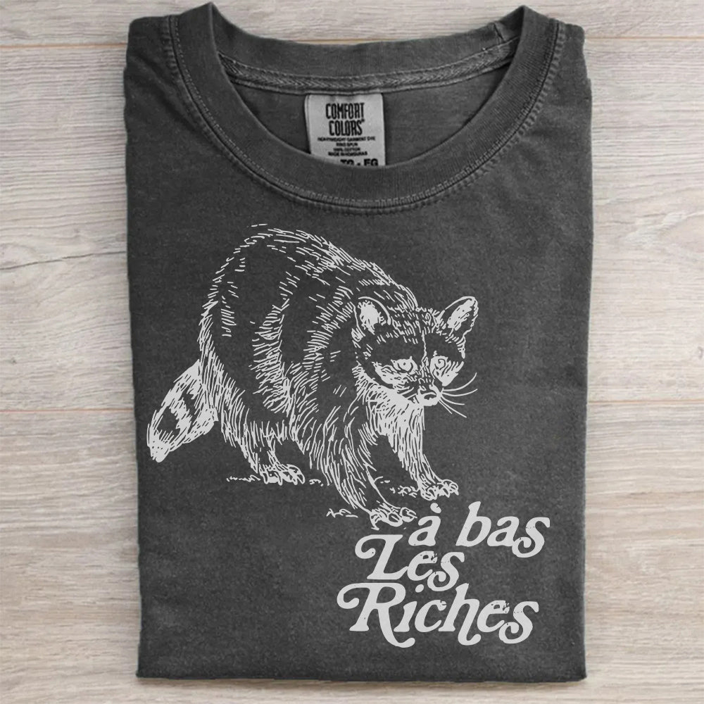 À Bas Les Riches Funny Raccoon Meme T-Shirt