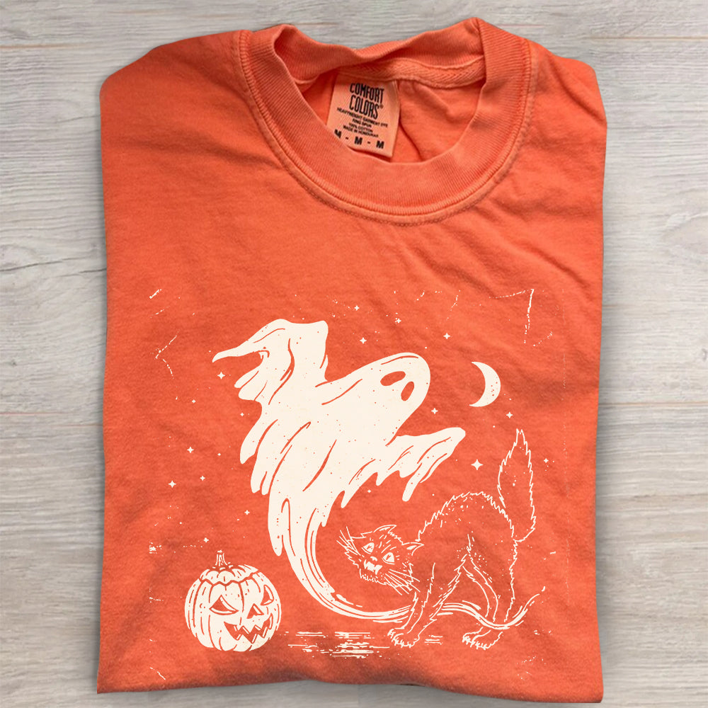 Retro Pumpkin & Bats Spooky Season Tee- Vintage Halloween T-Shirt