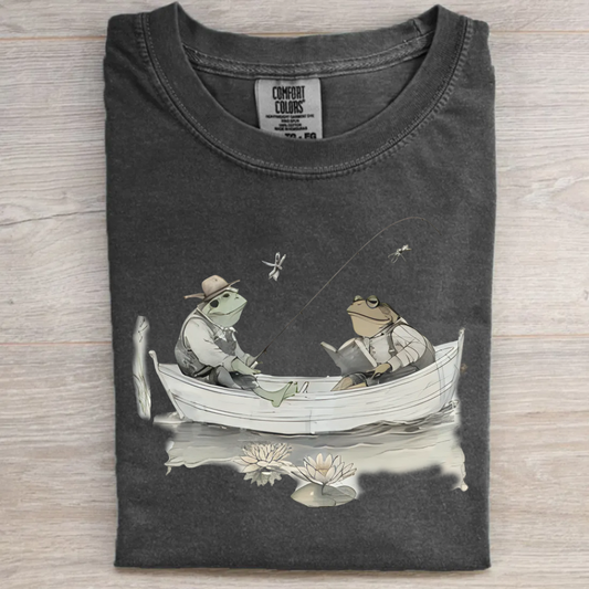 Vintage Frog Fishing Tee – 90s Nature Graphic Shirt