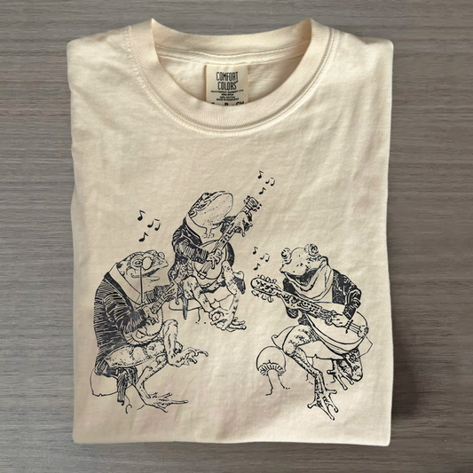 Vintage Frog Band Tee – Cute & Funny Graphic Shirt