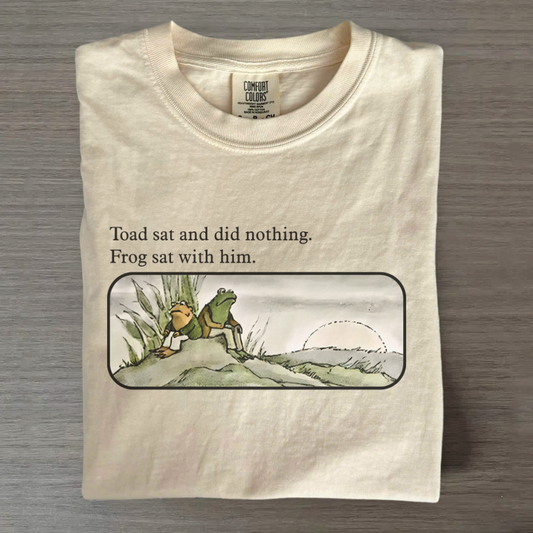 Frog and Toad Vintage Book Lover T-shirt