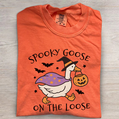 Spooky Goose On The Loose Shirt – Funny Halloween Comfort Colors® Tee