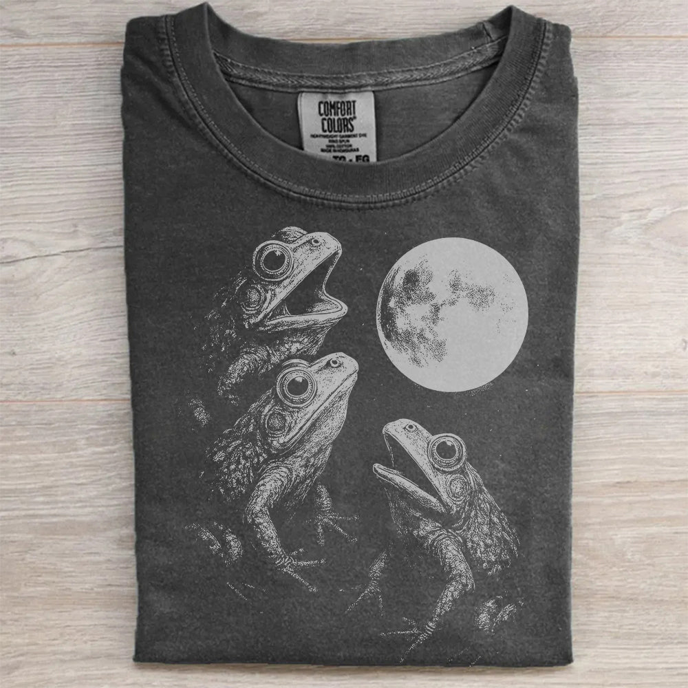 Howling Frogs in Moonlight T-Shirt