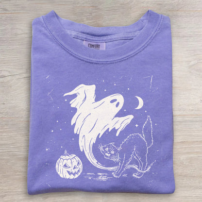 Retro Pumpkin & Bats Spooky Season Tee- Vintage Halloween T-Shirt