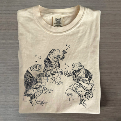 Vintage Frog Band Tee – Cute & Funny Graphic Shirt